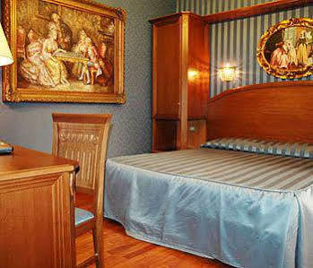 Mamas Collection Suite Montecitorio 3* Rome