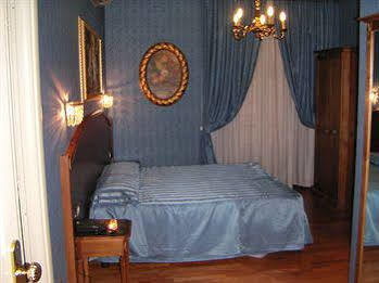 Mamas Collection Suite Montecitorio Guest house 3*